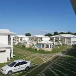 Condomínio Mar da Galiléia - Apto 27